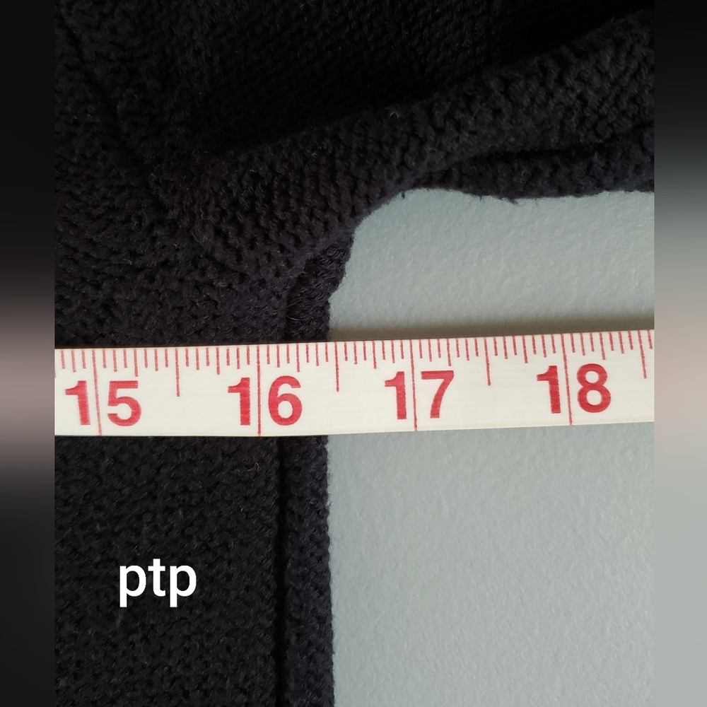 A/X Armani Exchange Women's Black Knit Asymmetrical Sweater Size Small - Picture 7 of 13